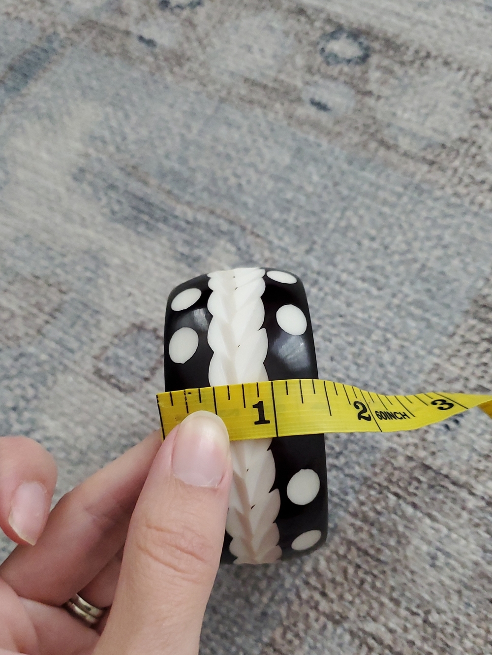Black and White Etched Polka Dot Chunky Bangle Bracelet - Picture 6 of 6